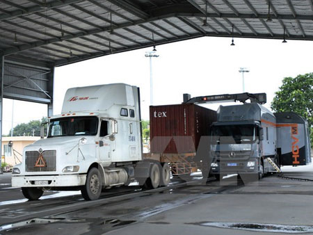 Máy soi container di động tại Chi cục Hải quan Quản lý hàng xuất nhập khẩu ngoài khu công nghiệp-Cục Hải quan Bình Dương.
